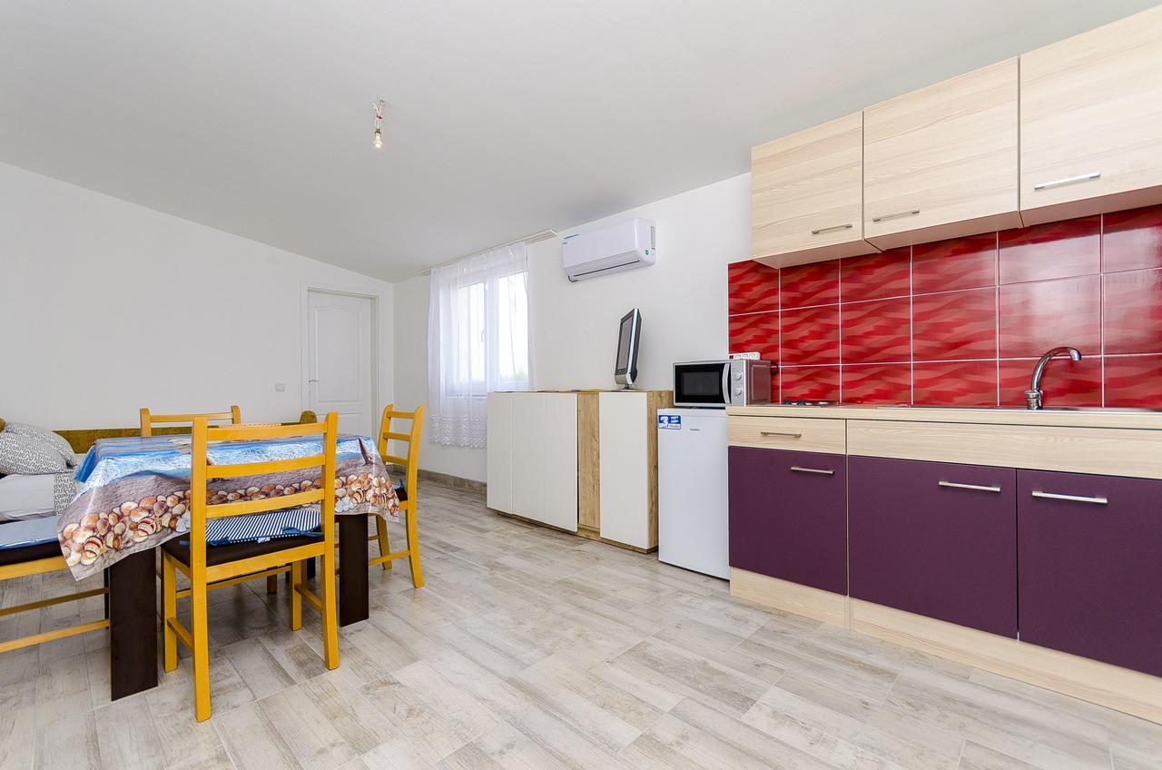 Apartments Mirko I Anda Donji Okrug  Exterior foto